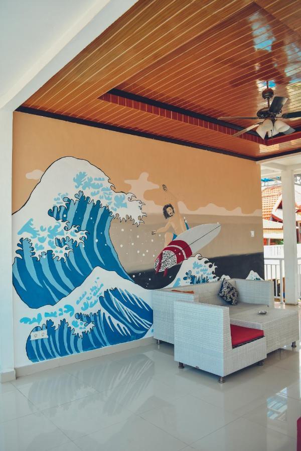 Urban Jungle House Bali Hotel Canggu  Exterior photo