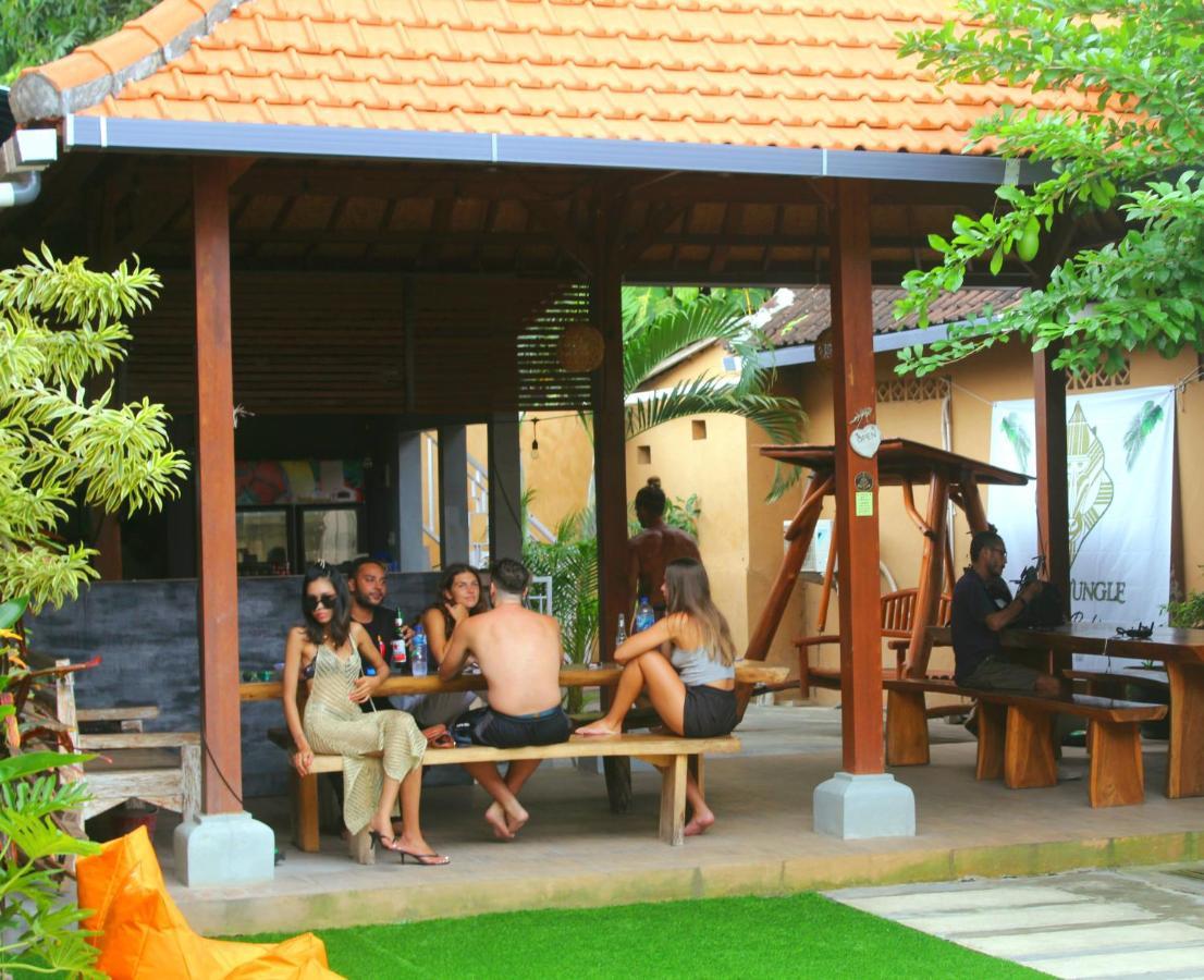Urban Jungle House Bali Hotel Canggu  Exterior photo